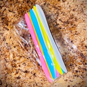 - cute pastel plastic ware .